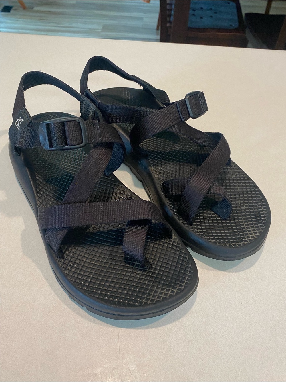 CHACO Z/1 RETRO LABEL CLASSIC TOE LOOP THICK STRAP BLACK ADJUST SANDAL WM SZ 10